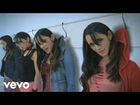 Julieta Venegas - Algo Esta Cambiando - Learn Spanish with this music video